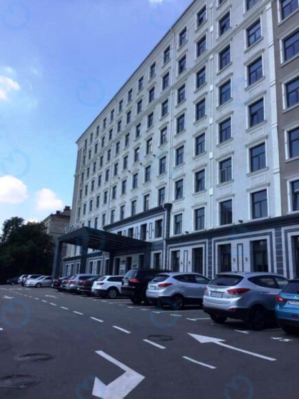 Дружбы Народов, 19