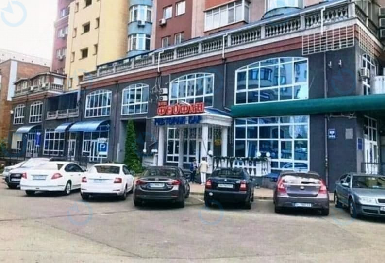 Чорновола, 25