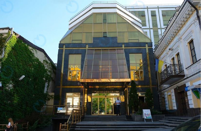 Софиевская, 9