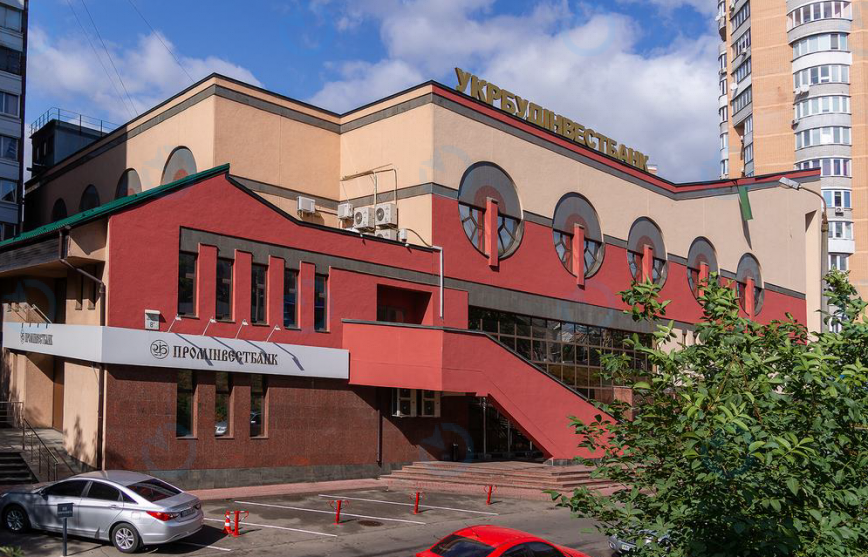 Черновола, 8Б