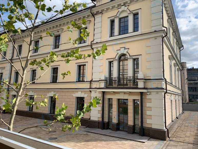 Лаврская, 16