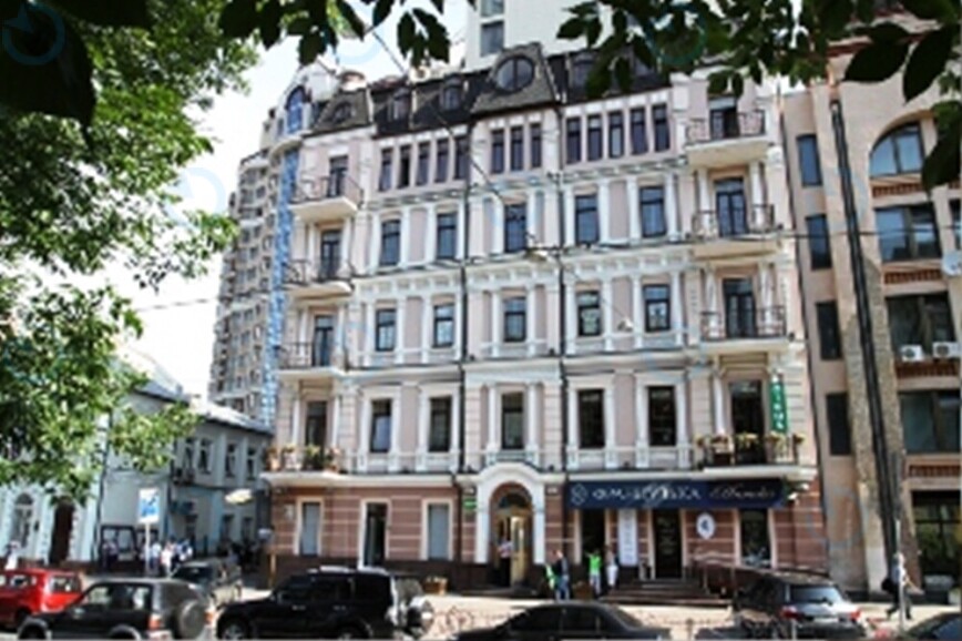 Хмельницкого, 56