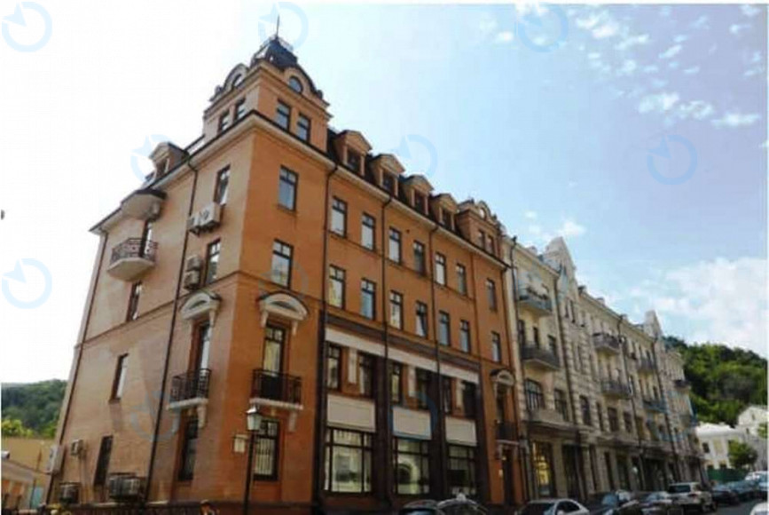 Андріївський узвіз, 1