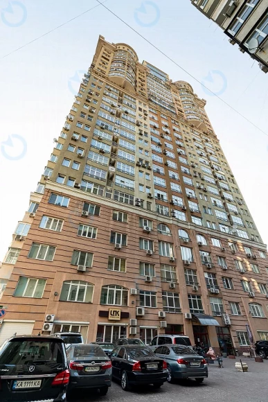 Саксаганского, 121