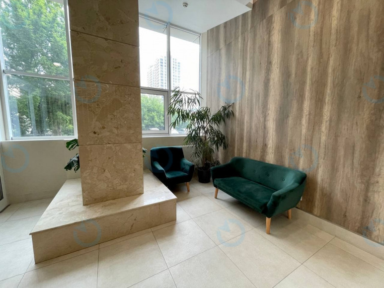 Семьи Праховых, 50 (Европассаж) - фото 8