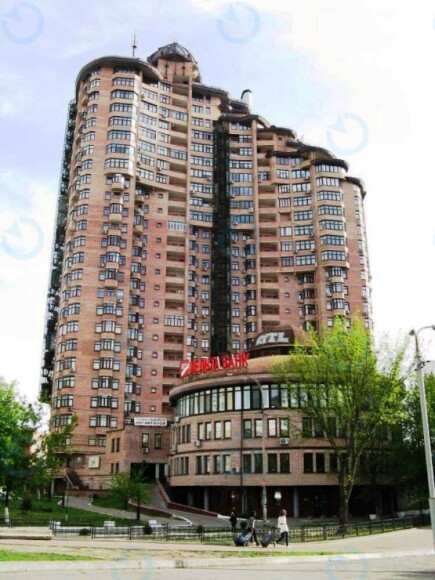 Коновальца, 36Б