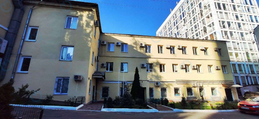 Еспланадна, 28а