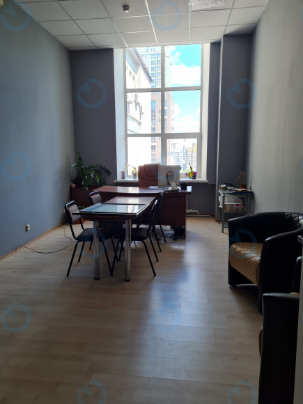 Оренда офісу 43 м.кв 4 поверх Сурікова, 3а - фото 3