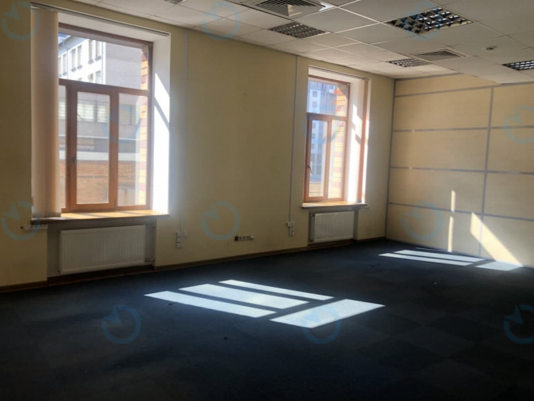 Оренда офісу 200 м.кв 2 поверх Прага 2