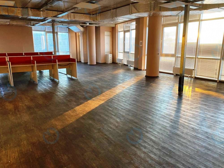 Оренда офісу 365 м.кв 6 поверх Глорія Парк Нивки