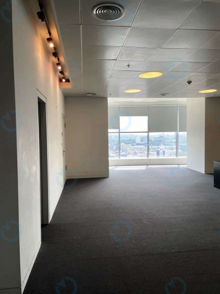 Оренда офісу 513 м.кв 28 поверх Парус
