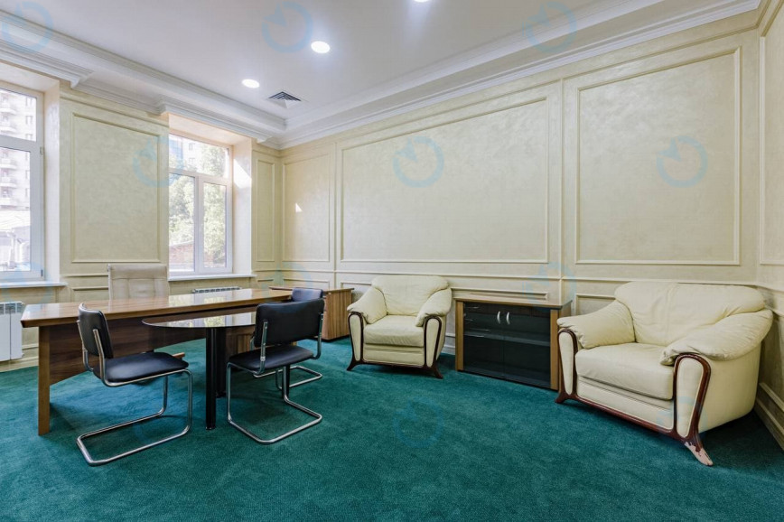 Аренда офиса 1752 м.кв 1 этаж Симона Петлюры, 14