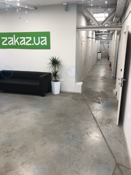 Продаж офісу 377 м.кв 4 поверх Либідський