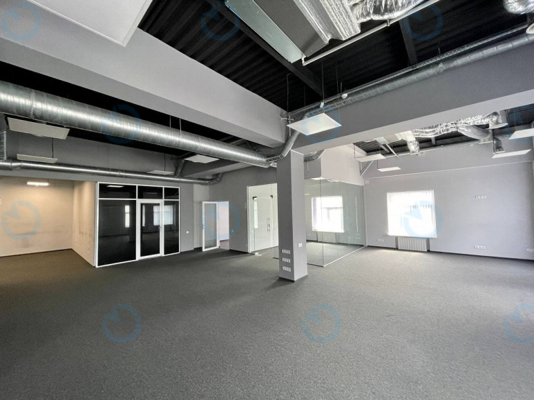 Оренда офісу 532 м.кв 3 поверх Європасаж