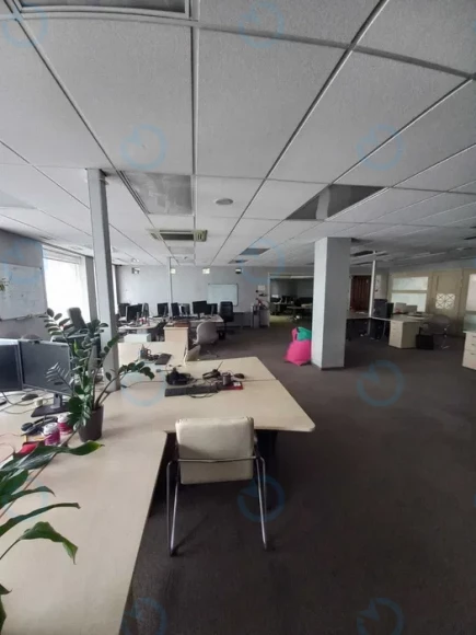 Аренда офиса 460 м.кв 1 этаж Дегтяревская, 33Б