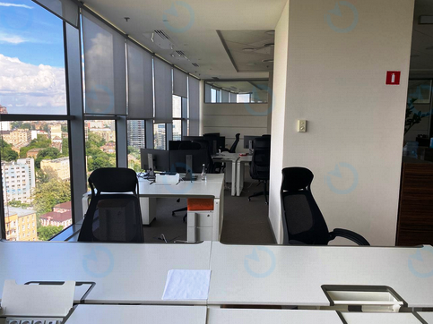 Оренда офісу 728 м.кв 25 поверх Парус