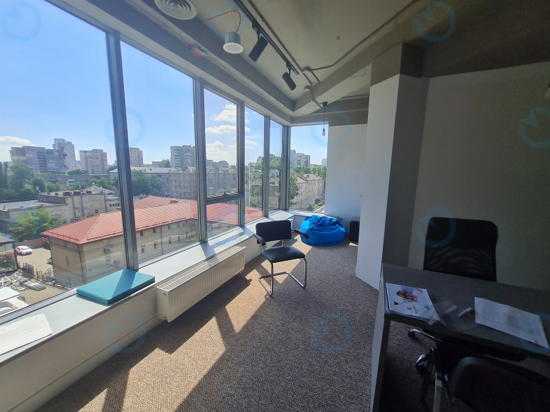 Аренда офиса 742 м.кв 3-5 этаж Космополит