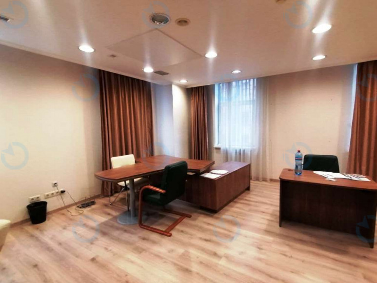 Аренда офиса 650 м.кв 4 этаж Да Винчи
