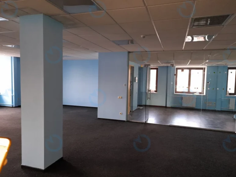 Аренда офиса 309 м.кв 2 этаж Дегтяревская, 33Б - фото 2