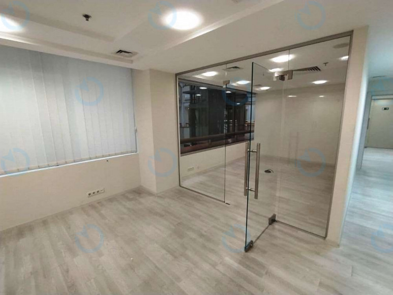 Оренда офісу 111 м.кв 2 поверх Леонардо (I черга)