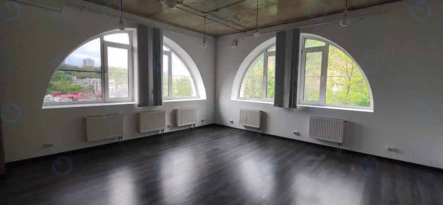 Оренда офісу 206 м.кв 5 поверх V45