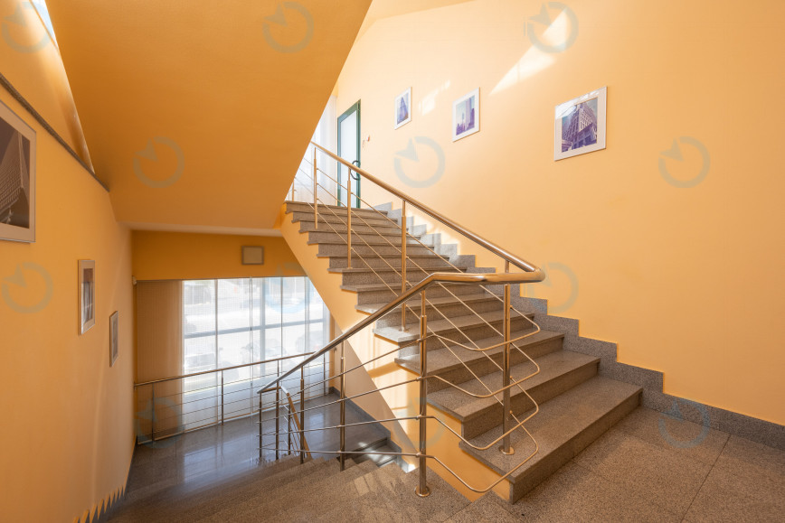 Аренда офиса 720 м.кв 2 этаж Бандеры 26 - фото 10