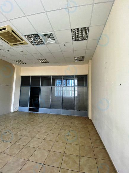 Оренда офісу 630 м.кв 3 поверх Сурікова, 3а - фото 3