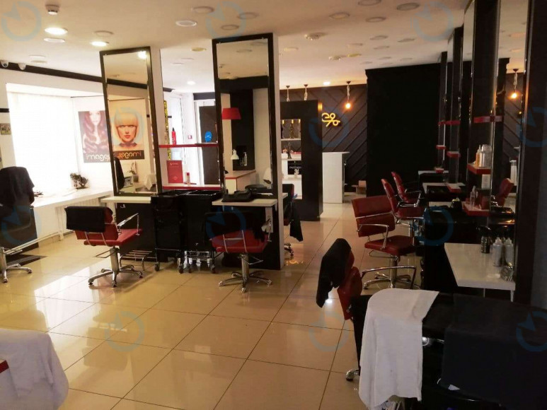 Продаж офісу 142 м.кв 1 поверх Михайлівський провулок, 9