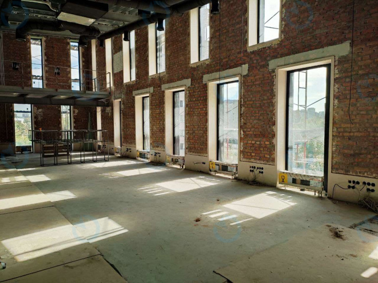 Продаж офісу 1267 м.кв 1-4 поверх Фрометівська, 17