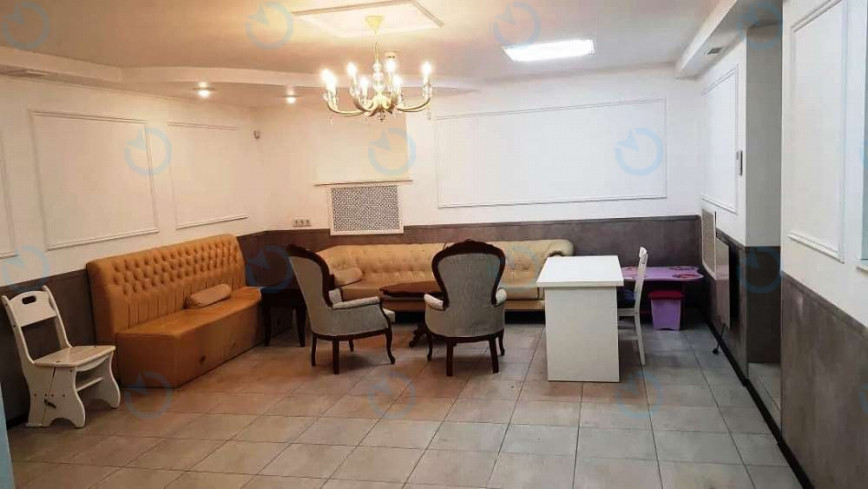 Оренда офісу 187 м.кв 0 поверх Бульварно Кудрявська, 5