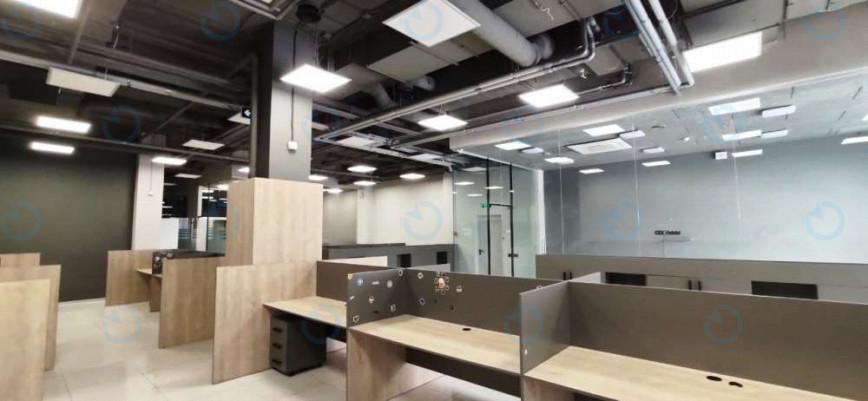 Оренда офісу 348 м.кв 4 поверх Мармелад