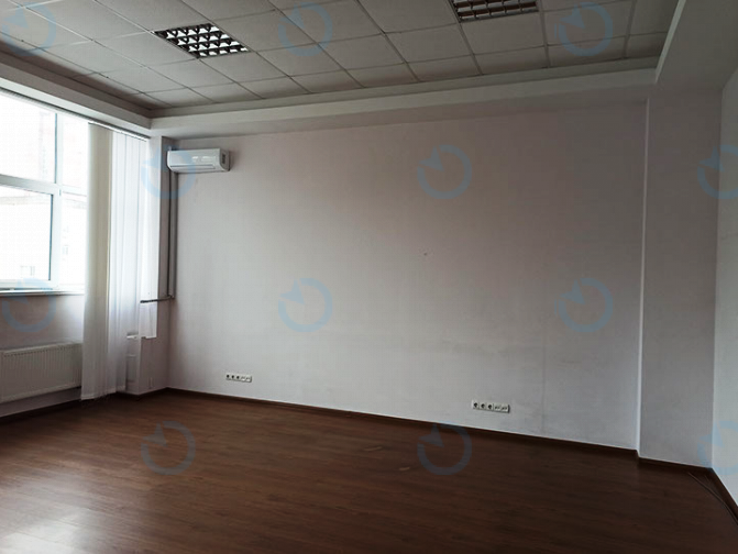 Аренда офиса 42 м.кв 3 этаж Лыбидь