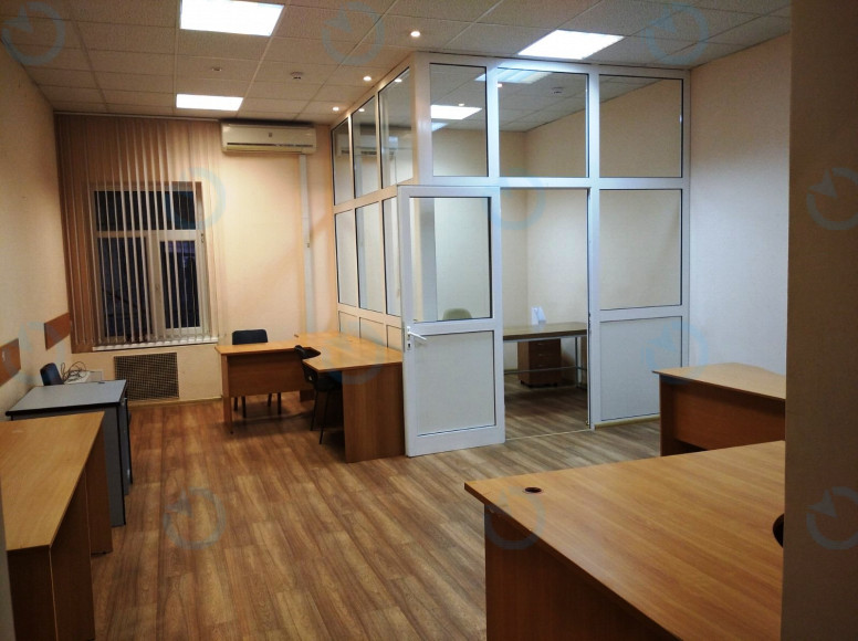 Аренда офиса 44 м.кв 2 этаж КИЯНОВСКИЙ, 3-7 - фото 2