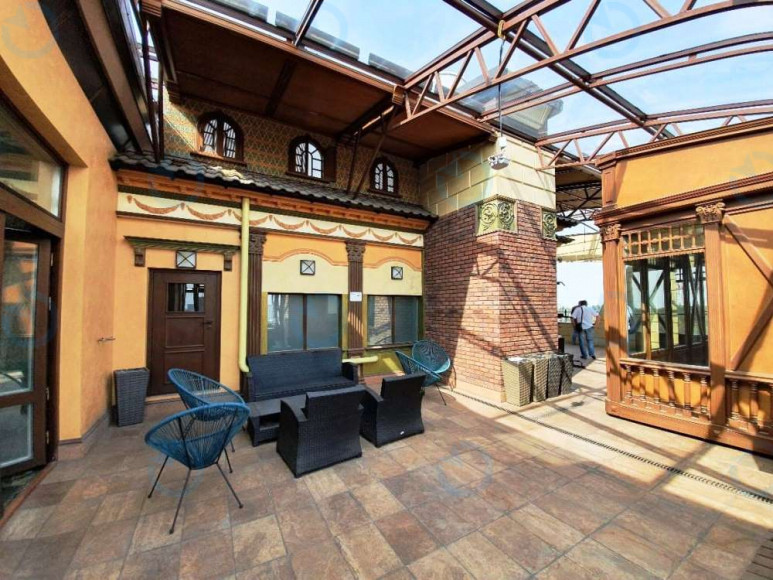 Оренда офісу 164 м.кв 9 поверх Дегтярівська, 33В