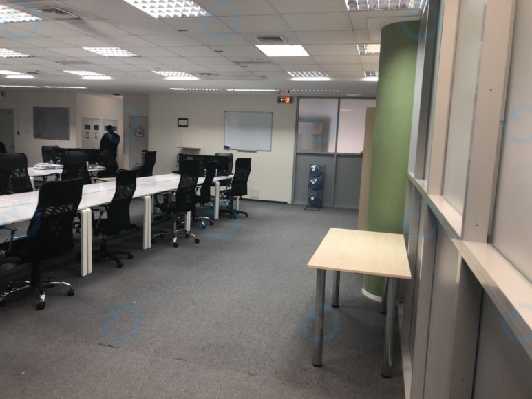 Оренда офісу 530 м.кв 4 поверх Європа Плаза