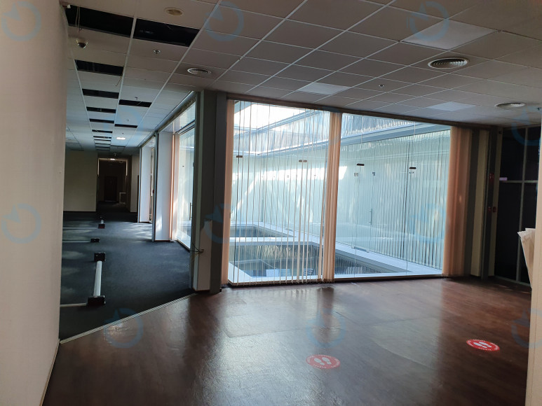 Оренда офісу 1959 м.кв 5 поверх Фаренгейт - фото 2