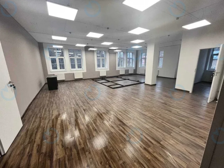 Аренда офиса 176 м.кв 4 этаж V45