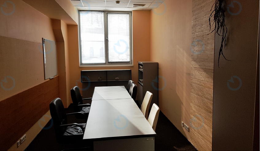 Аренда офиса 20 м.кв 2 этаж Кирилловская, 69В