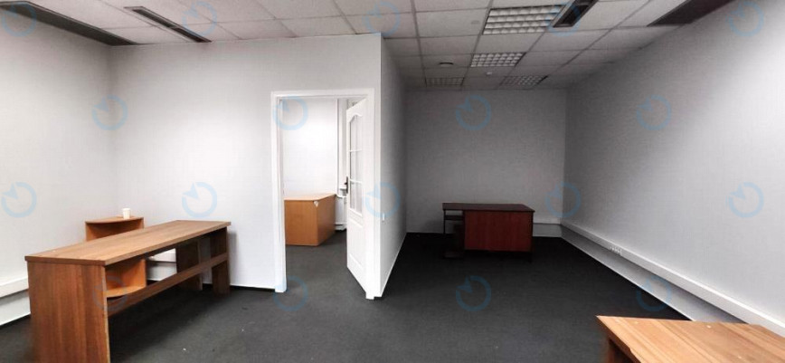 Оренда офісу 65 м.кв 2 поверх Нижній Вал, 19/21