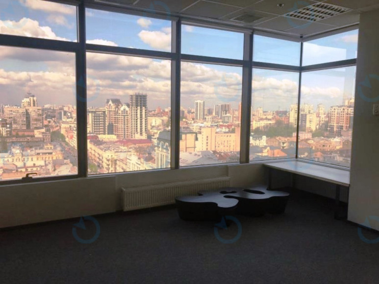 Оренда офісу 678 м.кв 15 поверх Леонардо (II черга)