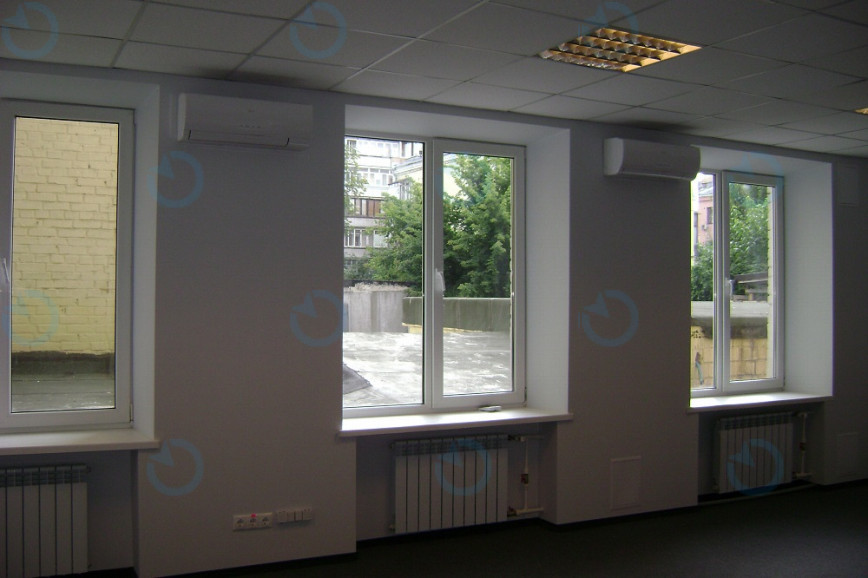 Оренда офісу 70 м.кв 1 поверх Бехтерівський