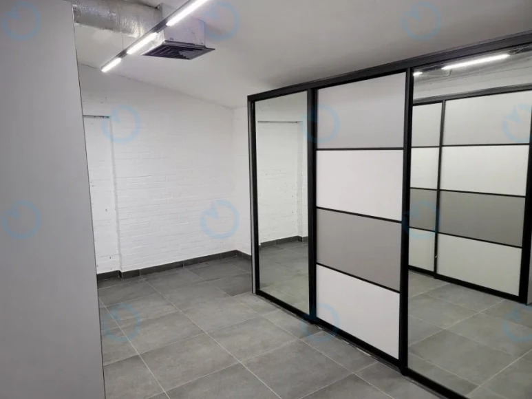 Продажа офиса 800 м.кв 1 этаж Кудрявский спуск, 14Е - фото 9