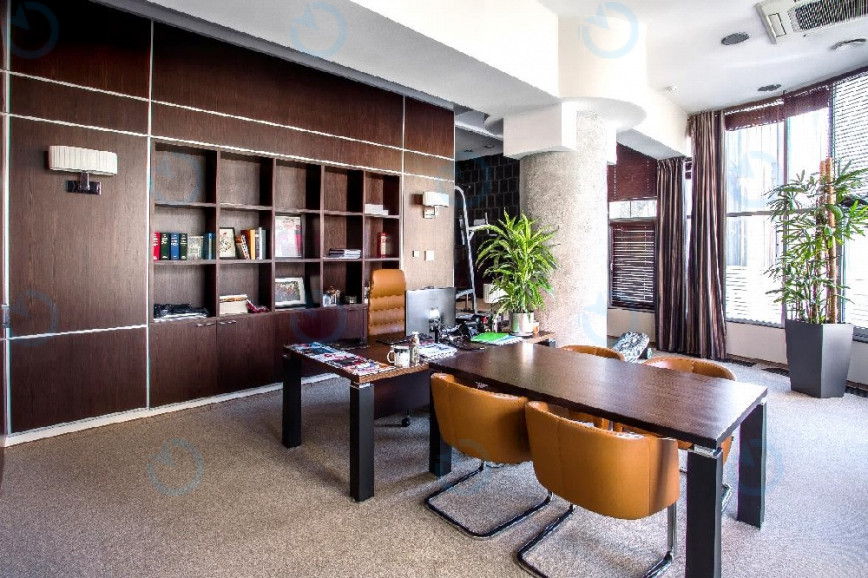 Оренда офісу 435 м.кв 1 поверх ЖК DIPLOMAT HALL