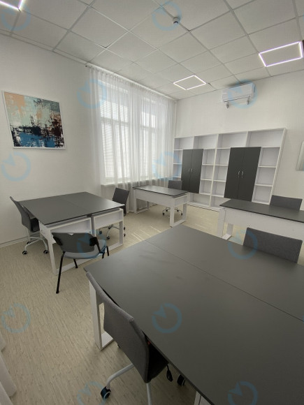 Оренда офісу 57 м.кв 2 поверх SMART OFFICE IT (Гетьмана, 2)