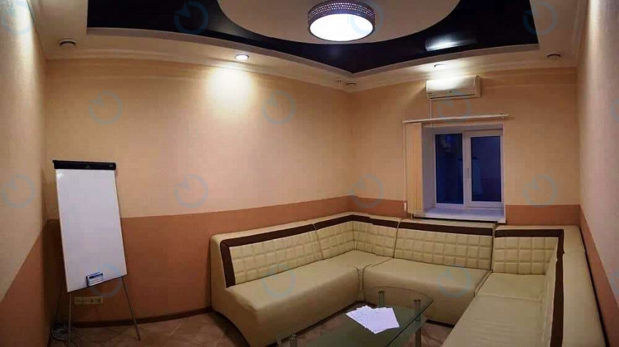 Продаж офісу 121 м.кв 0 поверх Лаврська, 6