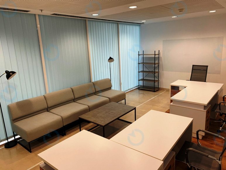 Оренда офісу 39 м.кв 1 поверх КВЦ Парковий