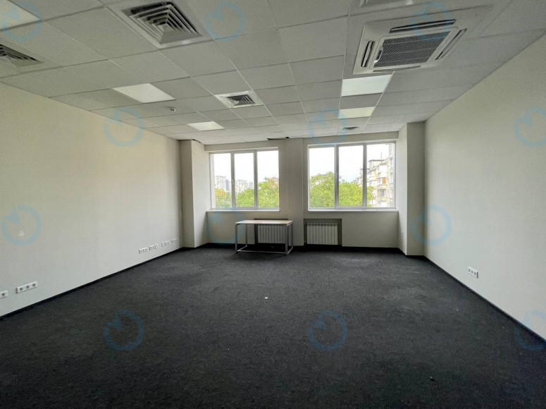 Оренда офісу 309 м.кв 5 поверх Стенд