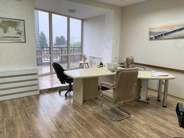 Оренда офісу 50 м.кв 3 поверх Лесі Украинки, 7 Б