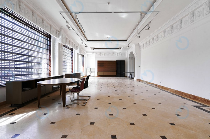 Оренда офісу 860 м.кв 0-1 поверх Грушевського, 9А