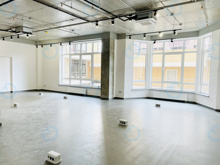 Оренда офісу 193 м.кв 6 поверх Summit (Cамміт)